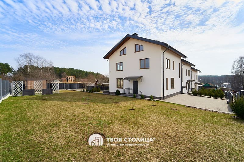 Таунхаус на Тупиковой. Участок