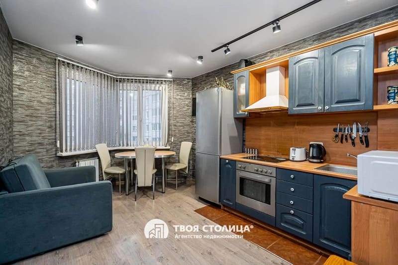 Двухкомнатная квартира на Чичурина, 2 - кухня