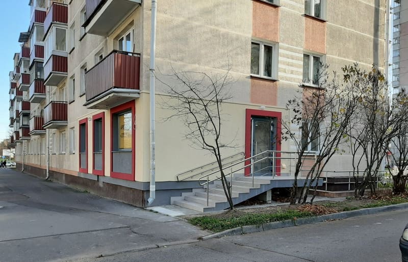 Квартира на первом этаже под вывод в нежилой фонд (фото tektonika.by)