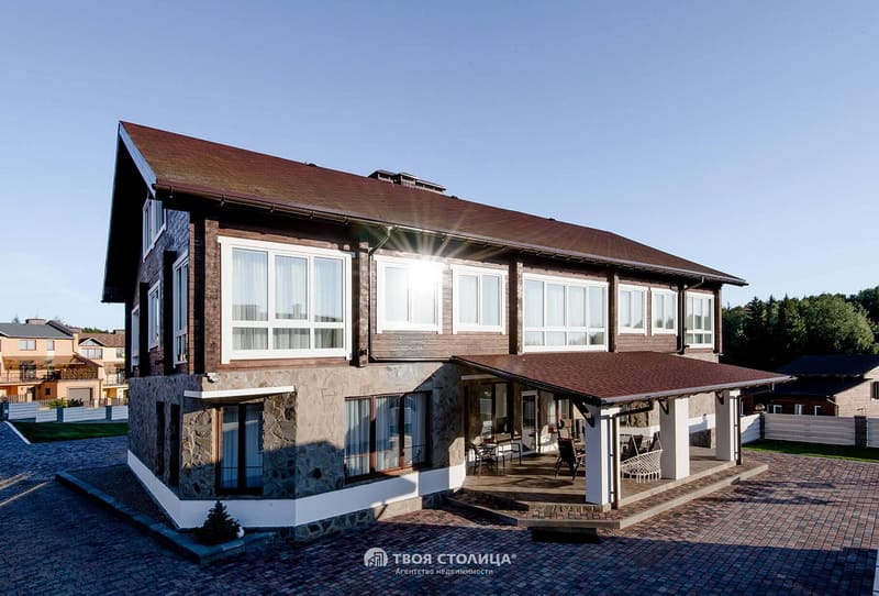 Элитный коттедж в Логожеске. Общий вид