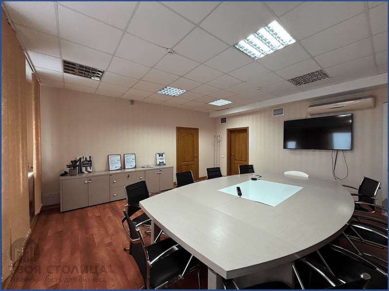 Офисный блок 343 кв.м. в БЦ Инфо. Переговорка