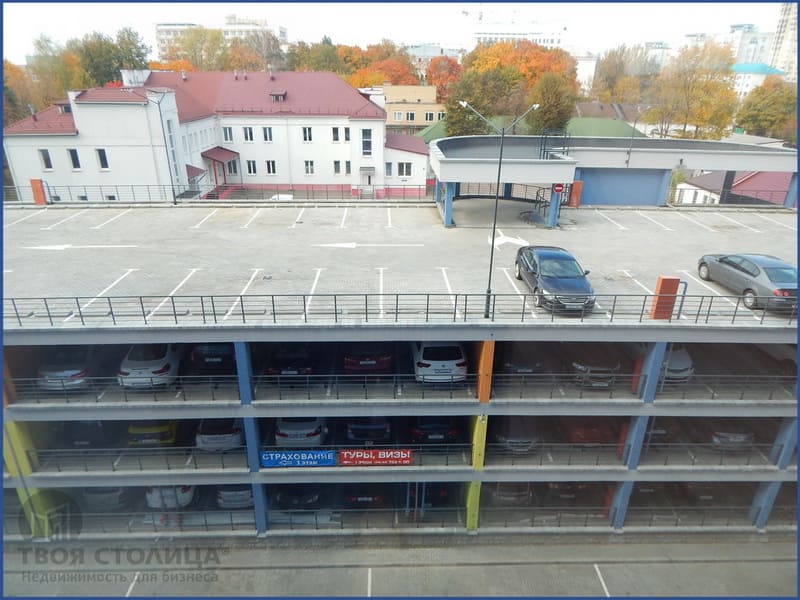 Стоянка в БЦ Академия