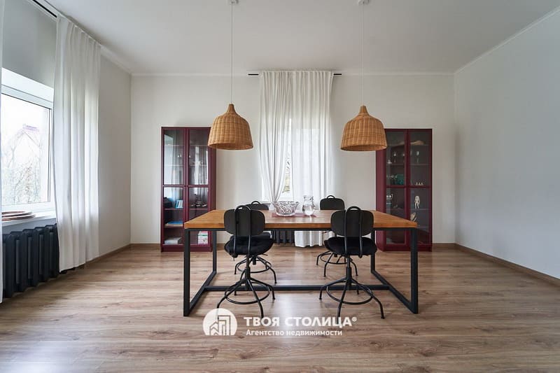 Коттедж в Копиевичах. Комната