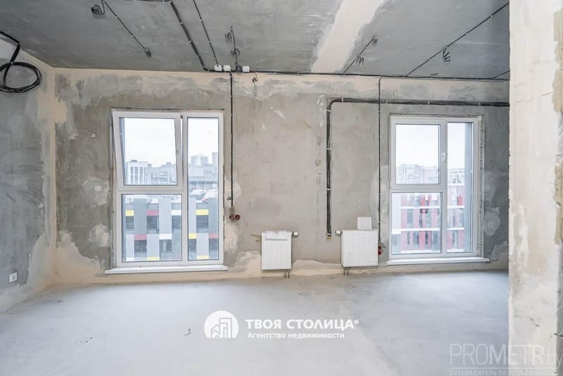 Трёхкомнатная квартира в Грушевом квартале. Новая Боровая, Авиационная, 19. Панорамные окна