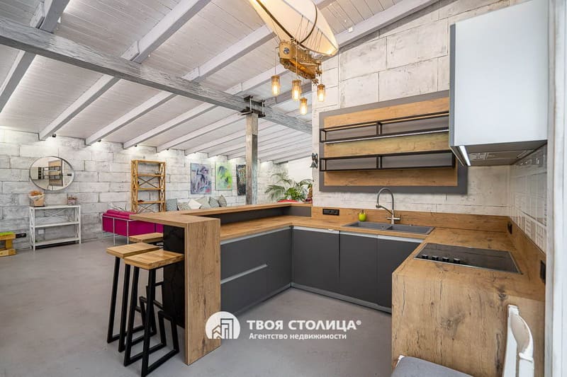 Коттедж дня на Брестской. Кухонный уголок на первом этаже