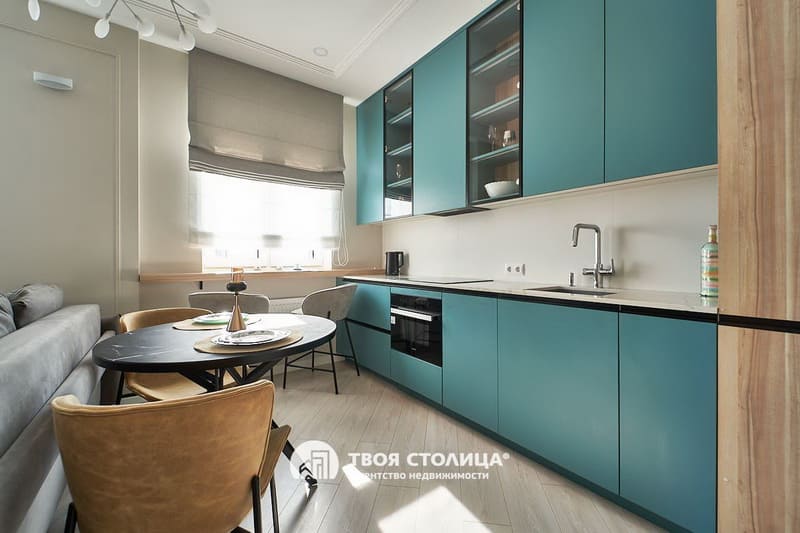 Аренда двухкомнатной квартиры в ЖК Лазурит. Зона приготовления и приёма пищи