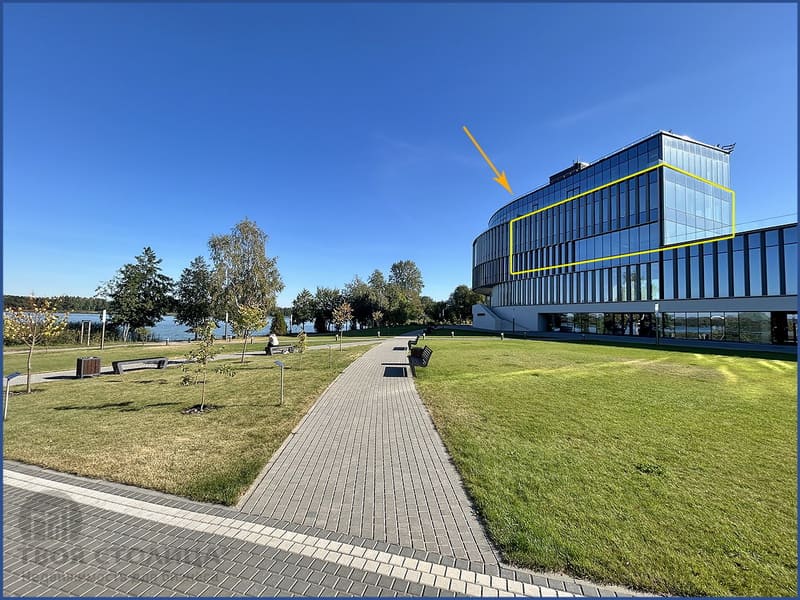 Офис в в Helen & Valery Plaza. Место офиса в БЦ