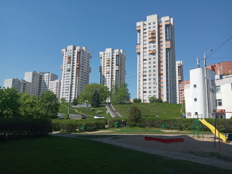 Многоэтажки в Веснянке