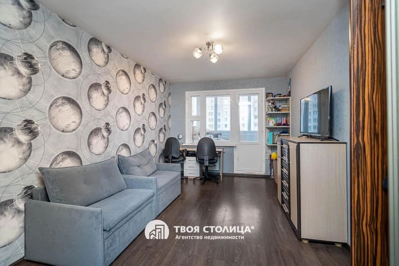 Двухкомнатная квартира на Чичурина, 2 - гостиная-кабинет